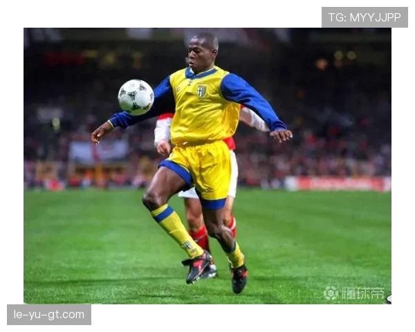 博尼法斯:从支点到终结者的角色进化分析 博尼法斯:从支点到终结者的角色进化分析